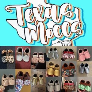 Texas moccs handmade Moccasins Soft-Soled Shoes 7/8 (x14) & 1 size 6 (floral)